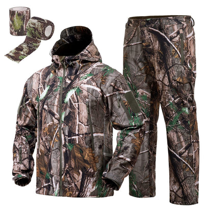 Men's Camouflage Windproof Jacket for Hunting Adventures